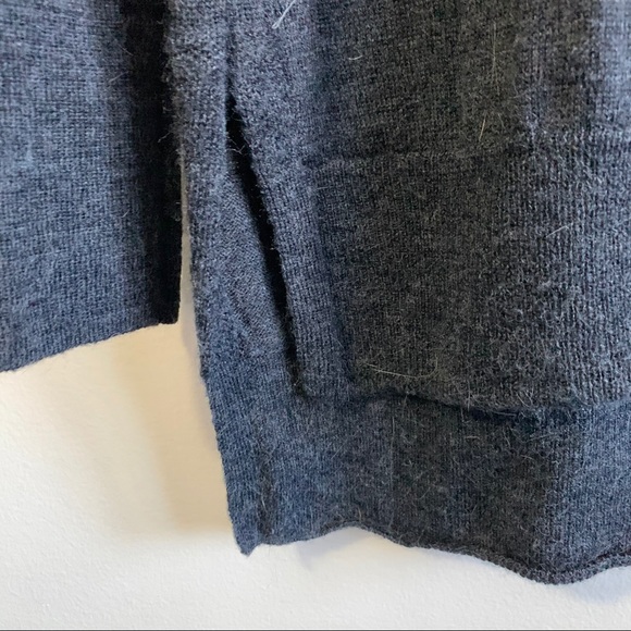 Badgely Mischka Sweater - Picture 4 of 6